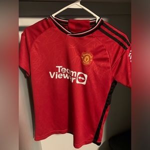 Man united shirt